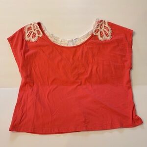 Forever 21 short sleeve lace back